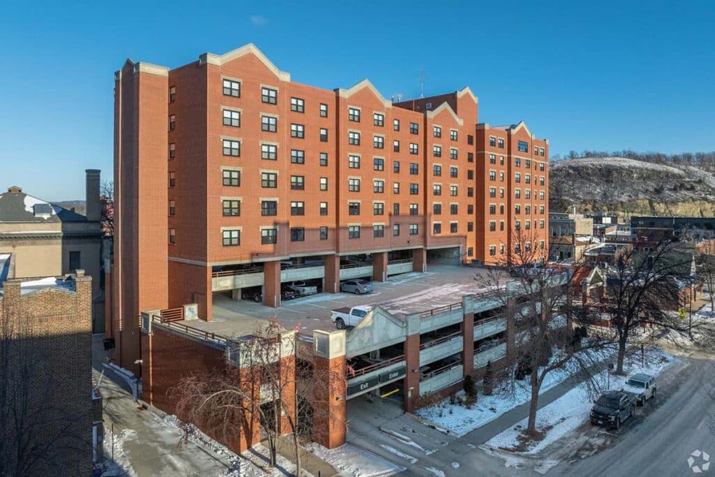The-Downtown-Plaza-Red-Wing-Mn-Exterior