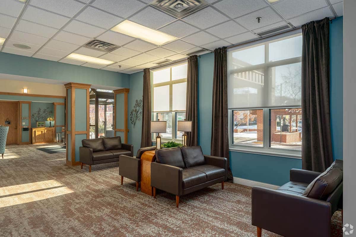 The Downtown Plaza Red Wing Mn Lobby Sitting Area - Elysian Downtown Plaza
